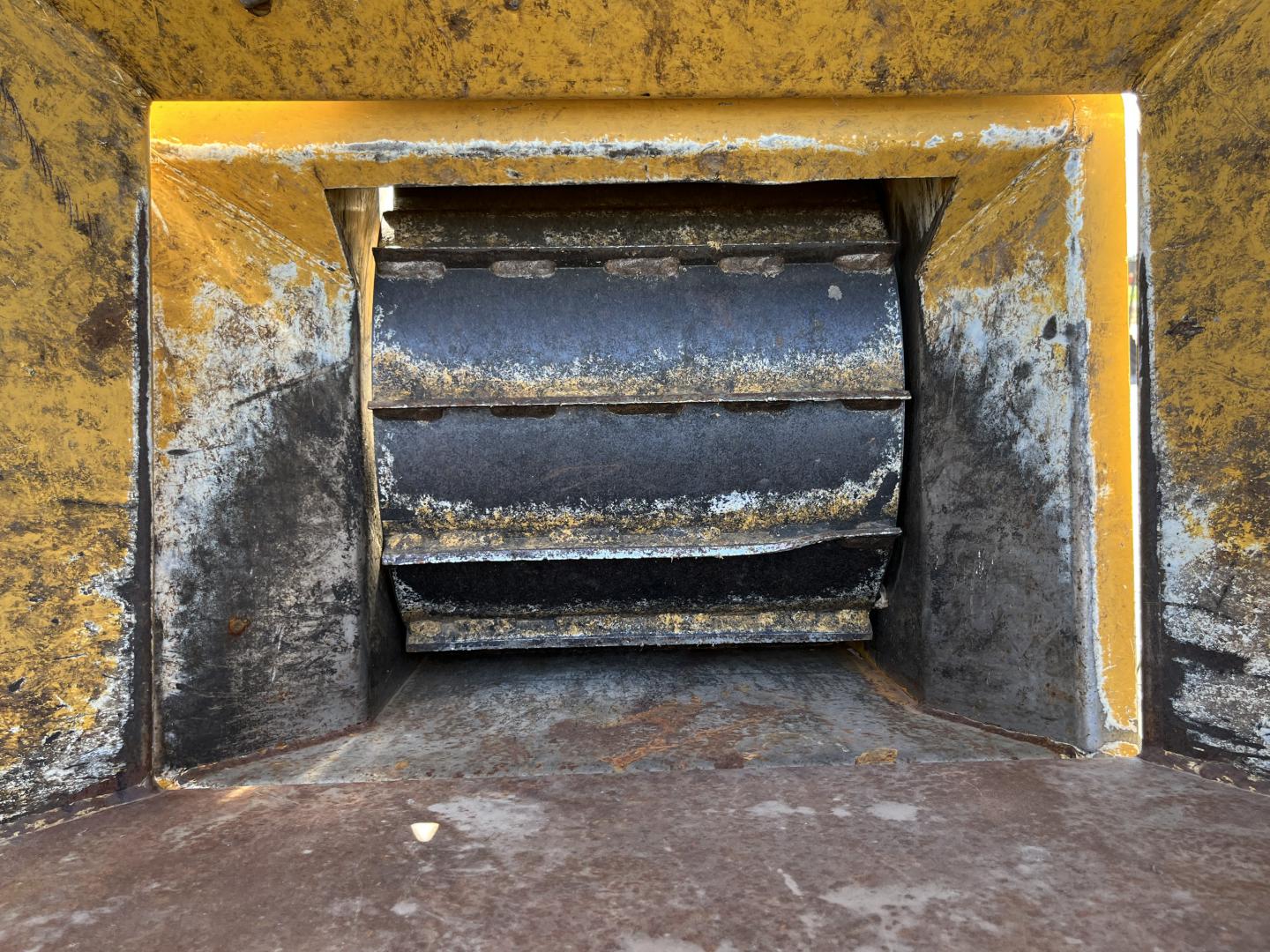 ./imagenes/INVOICE/2019/18165/TRITURADORA DE RAMAS BC1000 XL VERMEER (21).JPG